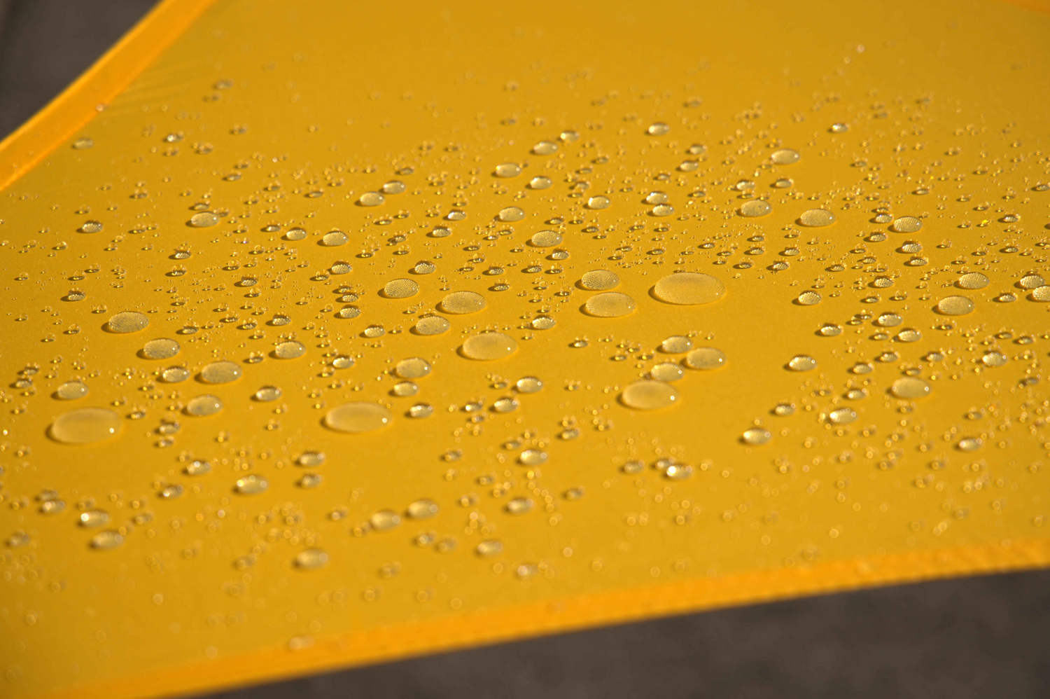Yellow_AMGO_waterproof_sunshade_sail_actual_effect_show
